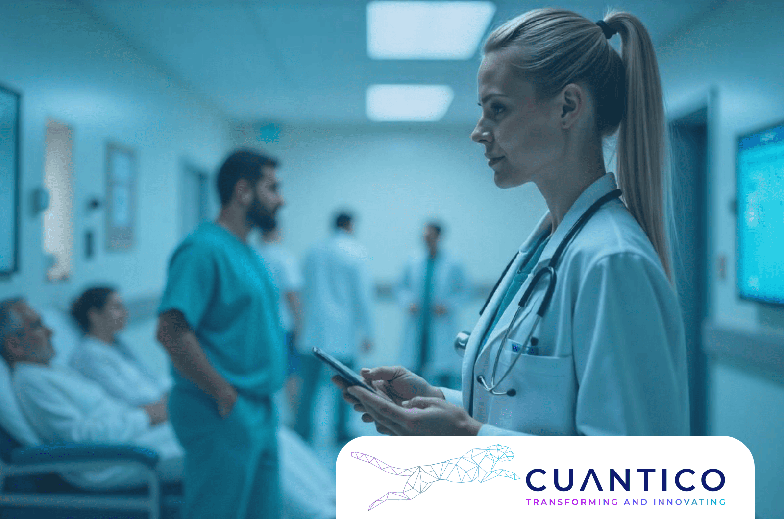 Aplicaciones Machine Learning en salud: transformando la atención hospitalaria Doctora consultando datos clínicos con Machine Learning en hospital moderno